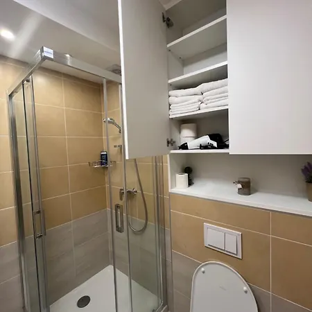 Vinvucko U Sklopu Aparthotela Vucko Privatni Apart Otel